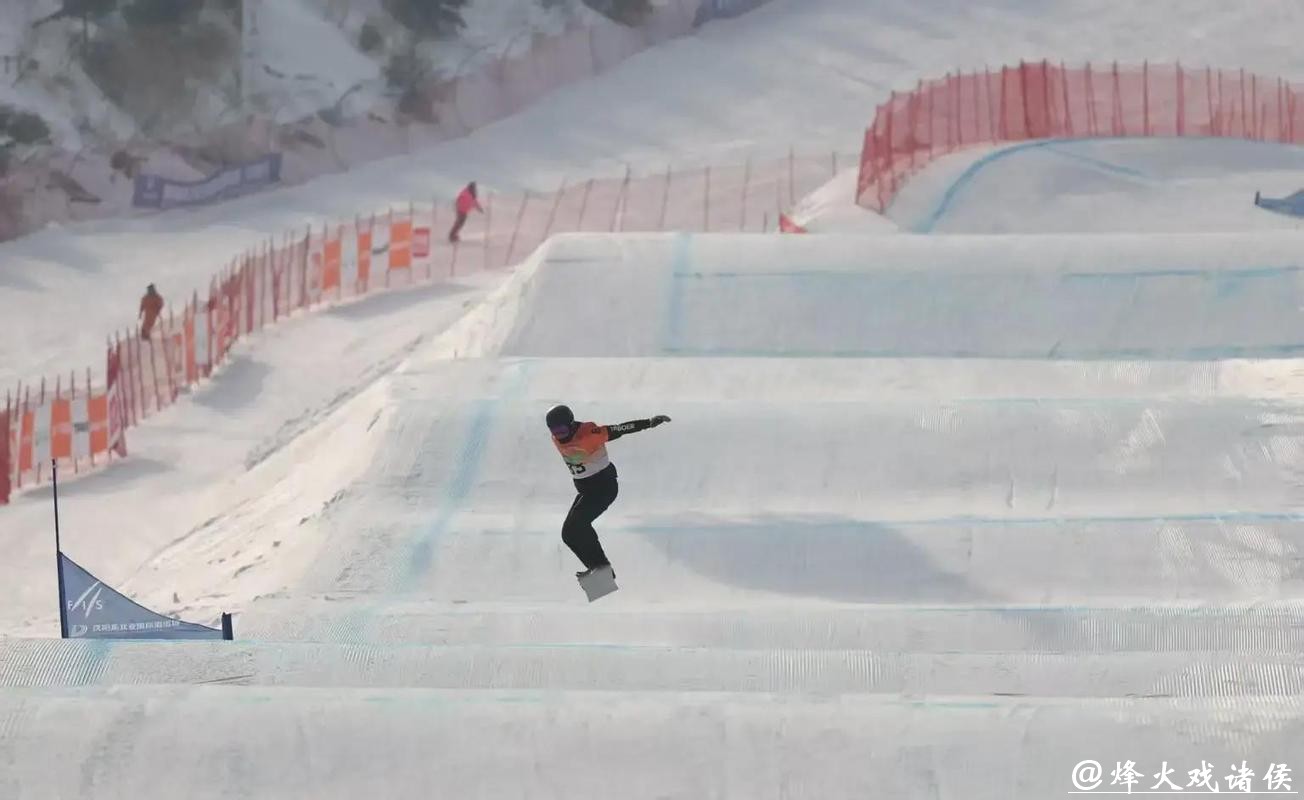 单板滑雪障碍追逐 中国两名女将获冬奥参赛资格 单板滑雪障碍追逐 中国两名女将获冬奥参赛资格